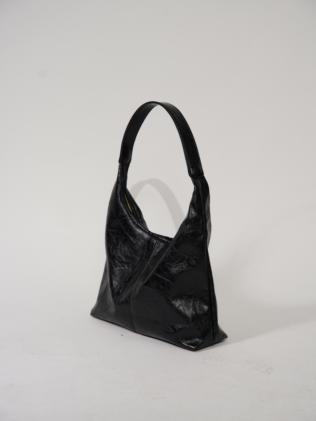 Kadriga – Tote Bag | Retro distressed finish, classic silhouette